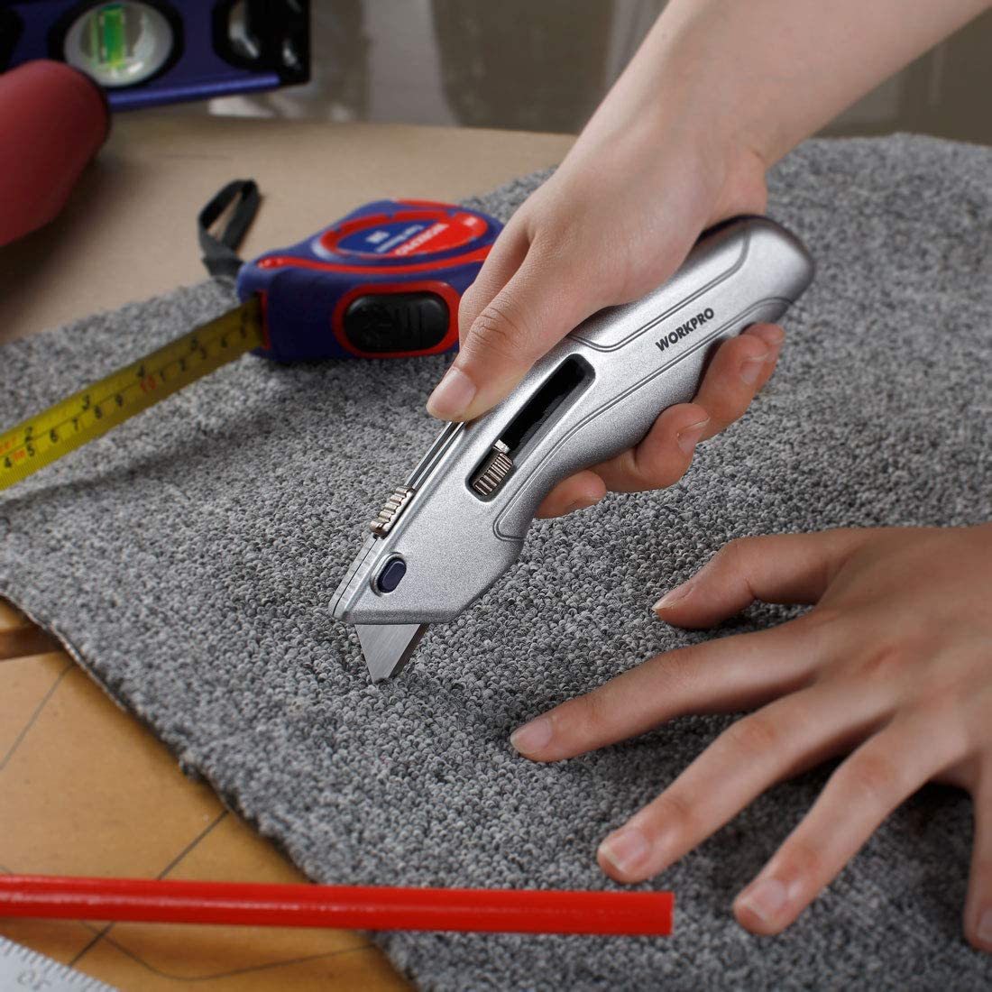 WORKPRO Retractable Utility Knife and Self-retracting Safety Box with 2 Extra Blades Included - Image 6